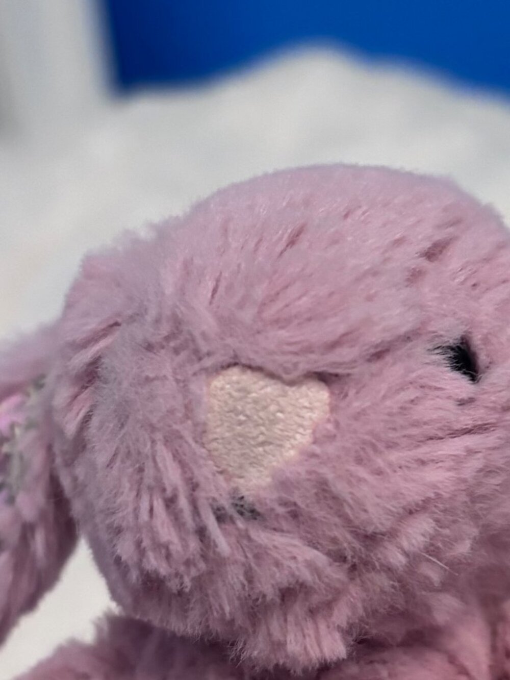 Jellycat Blossom Heart Bunny in Tulip Pink - Picture 8 of 8